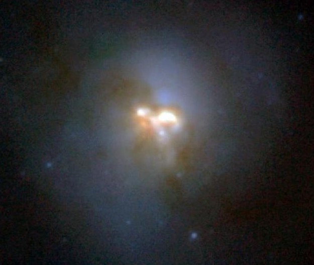 Галактика Arp 220. Фото HST/NASA/ESA