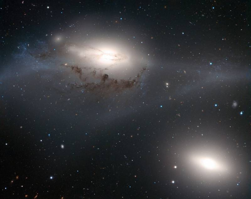 Пара галактик "Глаза". Фото ESO/Gems project 