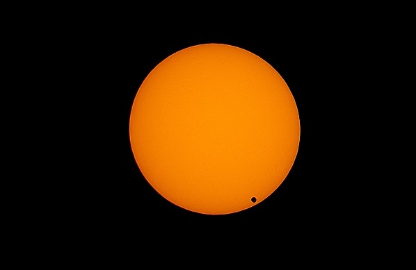 Прохождение Венеры по диску Солнца в 2004 году