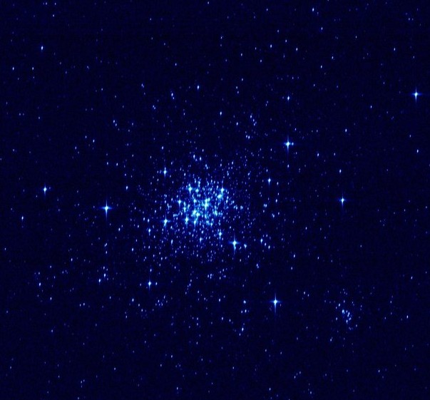 Скопление NGC 1818.