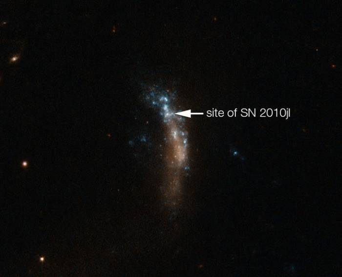 Карликовая галактика UGC 5189A с сверхновой SN2010jl. 