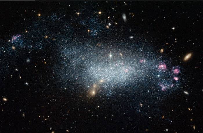 Необычно юная галактика DDO 68. 