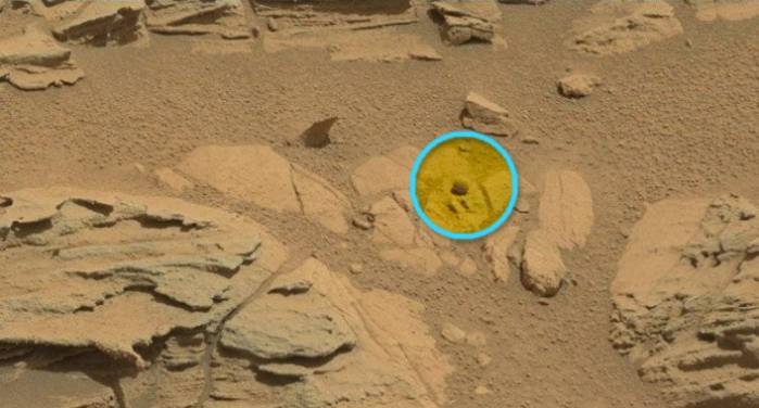Мяч для игры в бейсбол на Марсе.