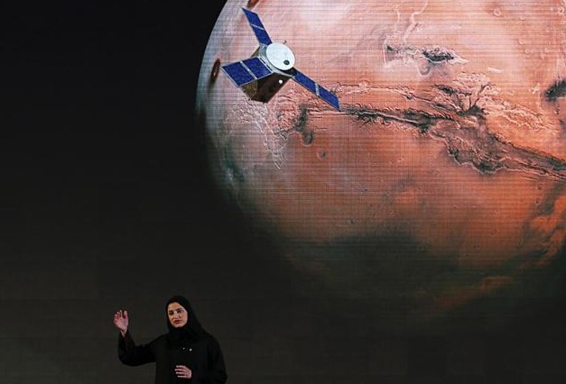 На изображении Сара Амири менеджер проекта по исследованию Марса ОАЭ.