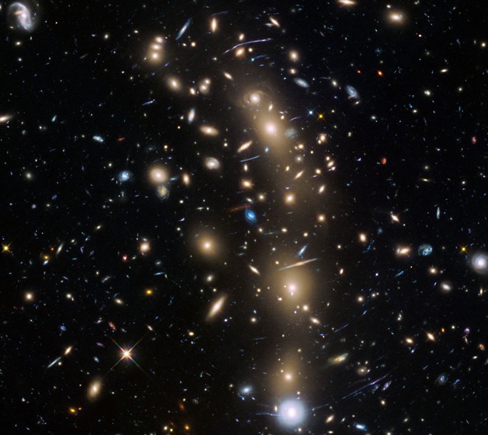 Скопление галактик MACS J0416.1-2403.