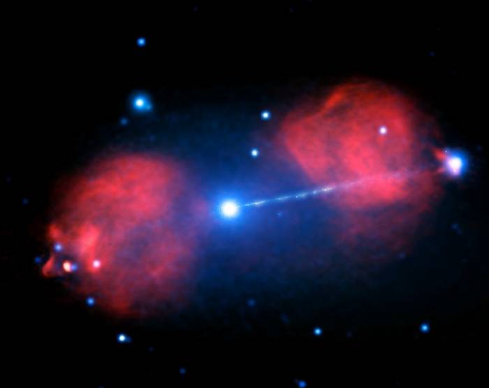 Галактика Pictor A в радио и рентгеновском диапазоне