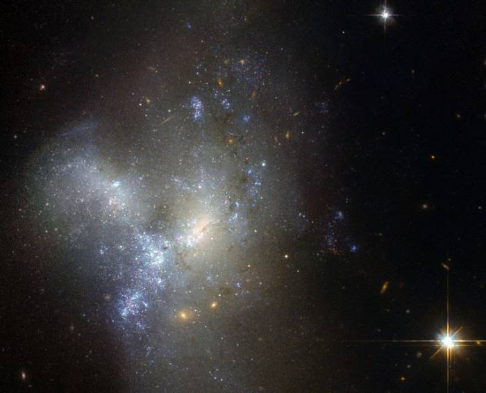 Галактика NGC 1487.