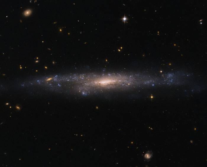 Галактика UGC 477.