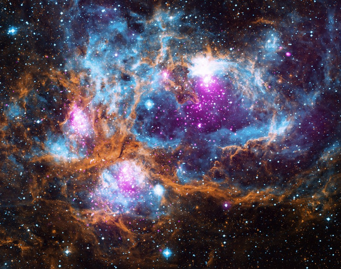 Туманность NGC 6357.