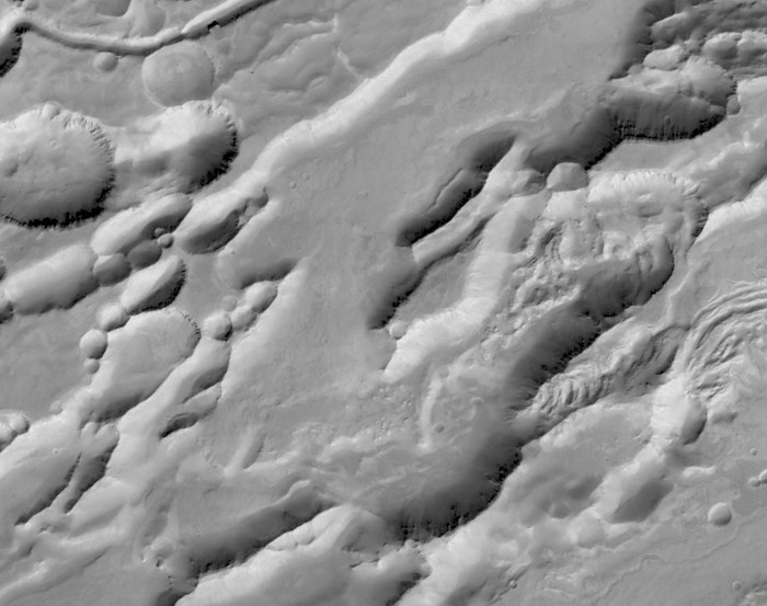 Поверхность Марса глазами аппарата TGO.