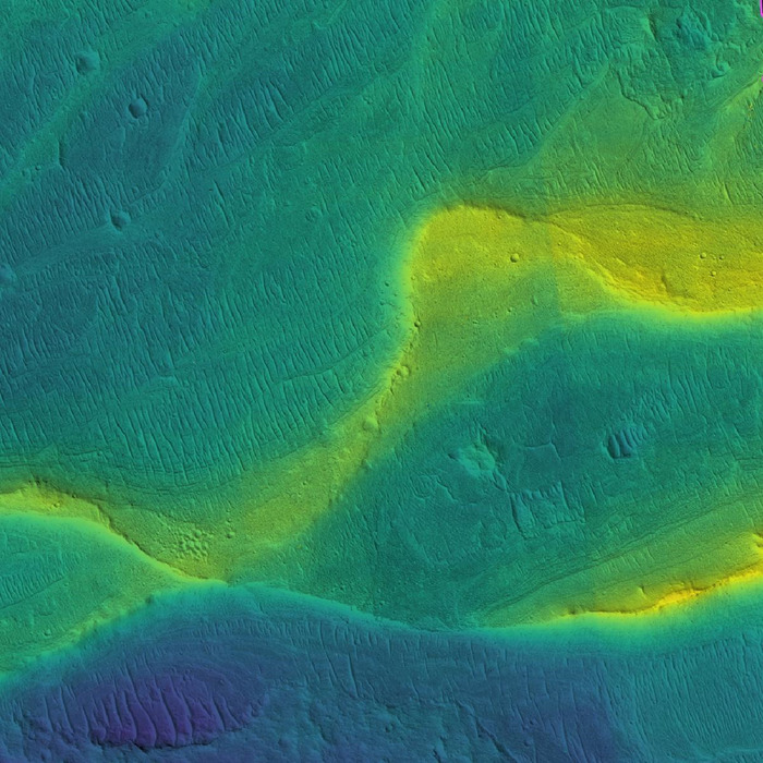 Русло реки, сохранившееся из раннего периода Марса.