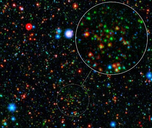 Скопление галактик CIG J02182-05102 . Фото Spitzer Space Telescope, IRAC, MIPS/Subaru/NASA/JPL-Caltech/K Tran & C. Papovich (Texas A&M University)