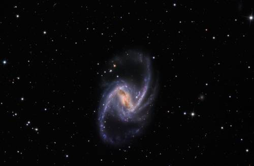 Cпиральная галактика NGC 1365. Фото ASD at NASA / GSFC & Michigan Tech. U.