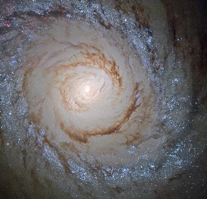 Спиральная галактика M94. 