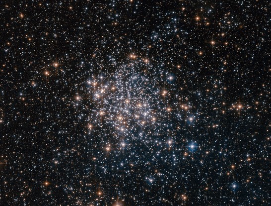 Шаровое скопление NGC 1854.