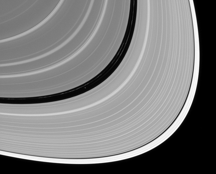 Пан и кольца Сатурна. 