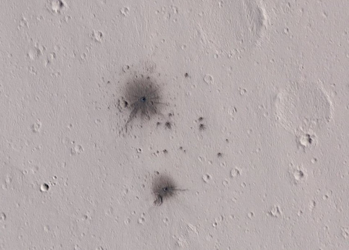 «Космическая картечь» на поверхности Марса.