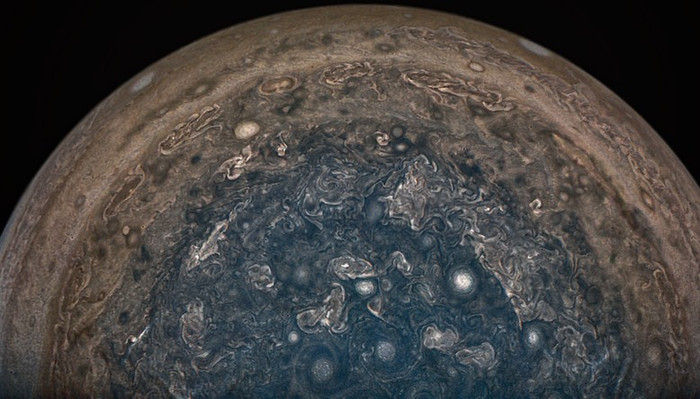 Полярная область Юпитера.