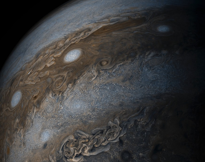 Вид на Юпитер