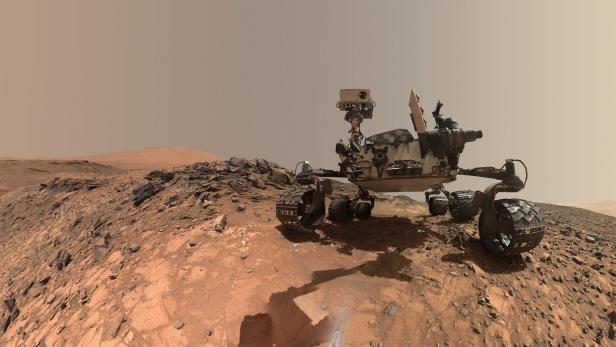 Единственный оставшийся активным марсоход Curiosity.