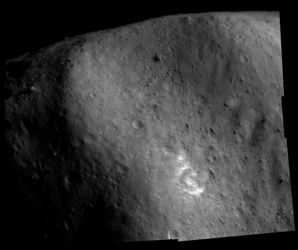 Поверхность астероида (433) Эрос